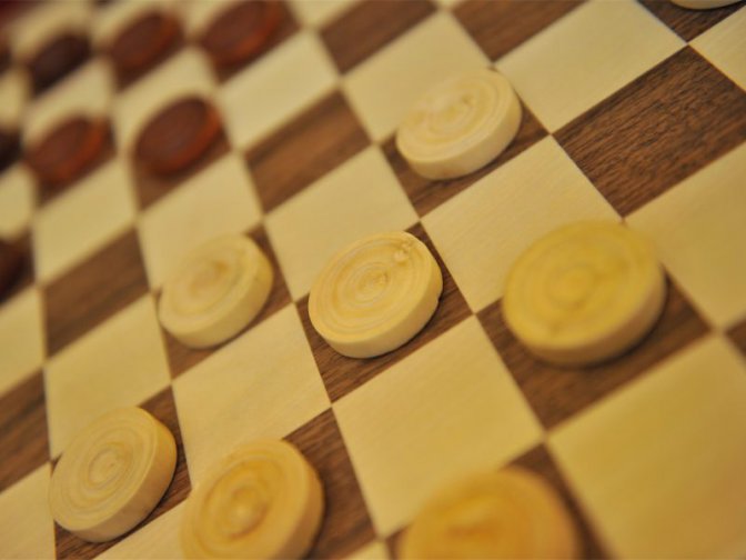 Dama, Checkers & Draughts Wiki